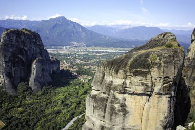 Meteora Manastırları, Teselya, Yunanistan 'ın Bahar Panoramik Manastırı