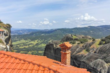 Meteora Manastırları, Teselya, Yunanistan 'ın Bahar Panoramik Manastırı