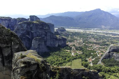 Meteora Manastırları, Teselya, Yunanistan 'ın Bahar Panoramik Manastırı