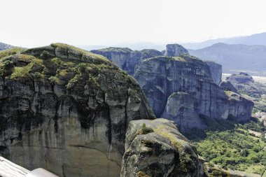 Meteora Manastırları, Teselya, Yunanistan 'ın Bahar Panoramik Manastırı