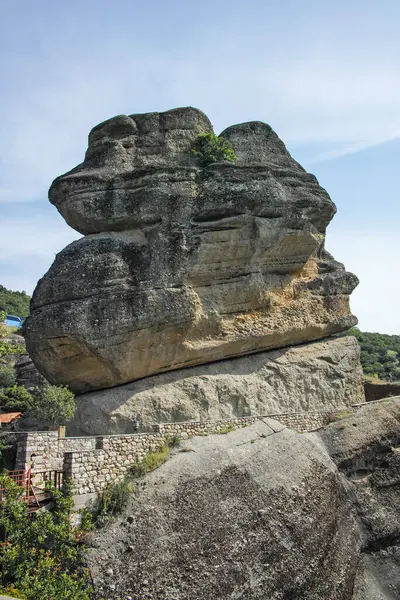 Meteora Manastırları, Teselya, Yunanistan 'ın Bahar Panoramik Manastırı