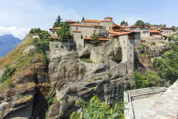 Meteora Manastırları, Teselya, Yunanistan 'ın Bahar Panoramik Manastırı