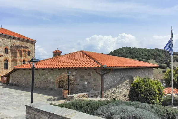 Meteora Manastırları, Teselya, Yunanistan 'ın Bahar Panoramik Manastırı