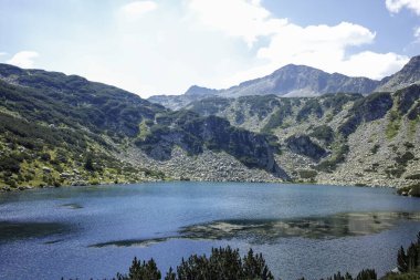 Bulgaristan 'ın Banderitsa Bölgesi yakınlarındaki Pirin Dağı' nın Şaşırtıcı Manzarası