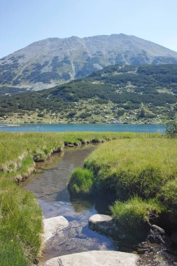 Bulgaristan 'ın Banderitsa Bölgesi yakınlarındaki Pirin Dağı' nın Şaşırtıcı Manzarası