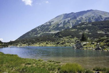 Bulgaristan 'ın Banderitsa Bölgesi yakınlarındaki Pirin Dağı' nın Şaşırtıcı Manzarası
