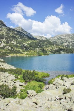 Bulgaristan 'ın Banderitsa Bölgesi yakınlarındaki Pirin Dağı' nın Şaşırtıcı Manzarası