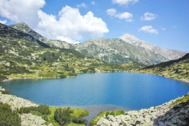 Bulgaristan 'ın Banderitsa Bölgesi yakınlarındaki Pirin Dağı' nın Şaşırtıcı Manzarası