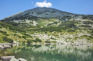 Bulgaristan 'ın Banderitsa Bölgesi yakınlarındaki Pirin Dağı' nın Şaşırtıcı Manzarası