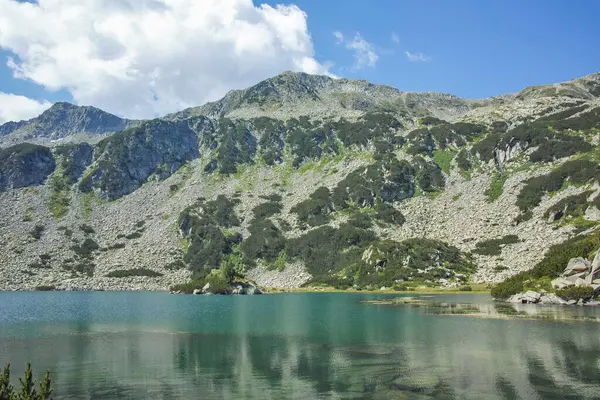 Bulgaristan 'ın Banderitsa Bölgesi yakınlarındaki Pirin Dağı' nın Şaşırtıcı Manzarası