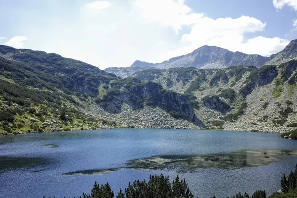 Bulgaristan 'ın Banderitsa Bölgesi yakınlarındaki Pirin Dağı' nın Şaşırtıcı Manzarası