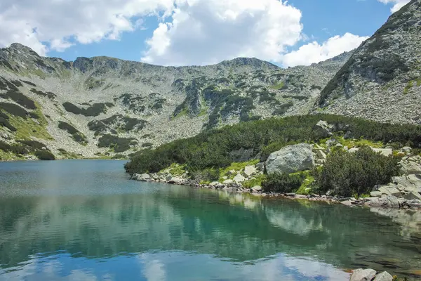 Bulgaristan 'ın Banderitsa Bölgesi yakınlarındaki Pirin Dağı' nın Şaşırtıcı Manzarası