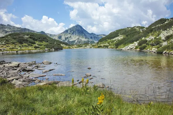 Bulgaristan 'ın Banderitsa Bölgesi yakınlarındaki Pirin Dağı' nın Şaşırtıcı Manzarası