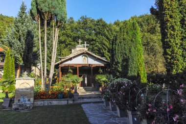 Sırbistan 'ın Ortaçağ Temski manastırının panoramik manzarası Aziz George, Pirot Bölgesi