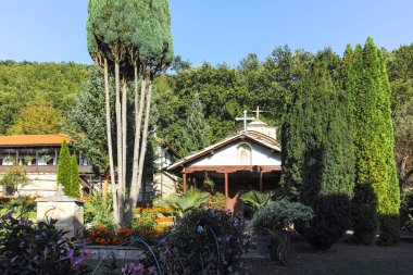 Sırbistan 'ın Ortaçağ Temski manastırının panoramik manzarası Aziz George, Pirot Bölgesi