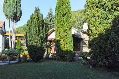 Sırbistan 'ın Ortaçağ Temski manastırının panoramik manzarası Aziz George, Pirot Bölgesi