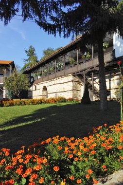 Sırbistan 'ın Ortaçağ Temski manastırının panoramik manzarası Aziz George, Pirot Bölgesi