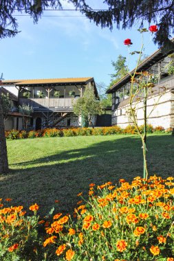 Sırbistan 'ın Ortaçağ Temski manastırının panoramik manzarası Aziz George, Pirot Bölgesi