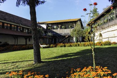 Sırbistan 'ın Ortaçağ Temski manastırının panoramik manzarası Aziz George, Pirot Bölgesi