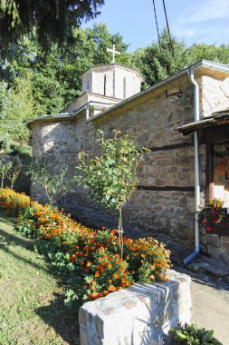 Sırbistan 'ın Ortaçağ Temski manastırının panoramik manzarası Aziz George, Pirot Bölgesi