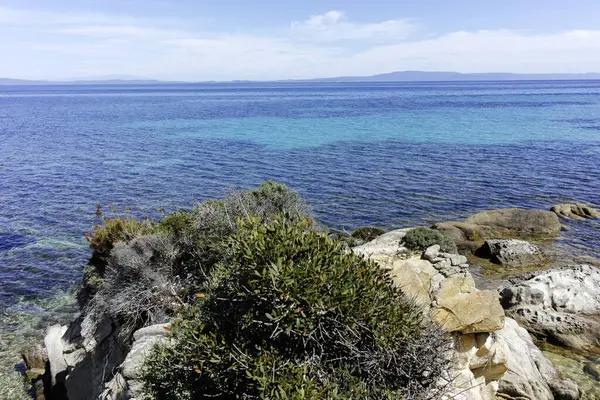 Karydi Sahili yakınlarındaki Sithonia kıyı şeridi, Chalkidiki, Orta Makedonya, Yunanistan