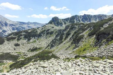 Bulgaristan 'ın Banderitsa Bölgesi yakınlarındaki Pirin Dağı' nın Şaşırtıcı Manzarası