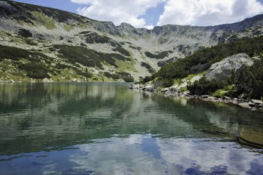 Bulgaristan 'ın Banderitsa Bölgesi yakınlarındaki Pirin Dağı' nın Şaşırtıcı Manzarası