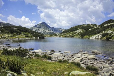Bulgaristan 'ın Banderitsa Bölgesi yakınlarındaki Pirin Dağı' nın Şaşırtıcı Manzarası