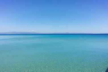 Kallithea, Chalkidiki, Orta Makedonya ve Yunanistan yakınlarındaki Kassandra kıyı şeridinin inanılmaz manzarası
