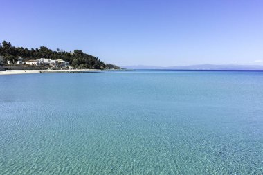 Kallithea, Chalkidiki, Orta Makedonya ve Yunanistan yakınlarındaki Kassandra kıyı şeridinin inanılmaz manzarası