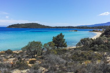 Lagonisi Sahili yakınlarındaki Sithonia kıyı şeridi, Chalkidiki, Orta Makedonya, Yunanistan