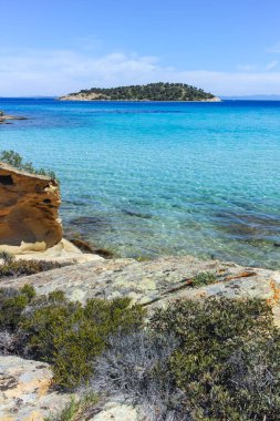 Lagonisi Sahili yakınlarındaki Sithonia kıyı şeridi, Chalkidiki, Orta Makedonya, Yunanistan