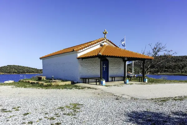 Kassandra 'nın Xina, Chalkidiki, Orta Makedonya ve Yunanistan köyü yakınlarındaki kıyı şeridinin inanılmaz manzarası