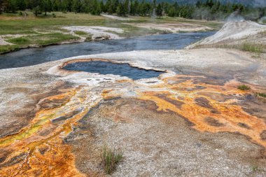 Yellowstone 'daki volkanik manzara