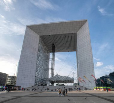 Paris 'teki Arche de la Defense' ın detayları.