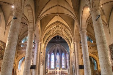 Lüks şehrin güzel katedrali.