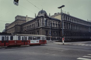 Viyana, Avusturya Nisan 1985: Viyana sokak manzarası 80 'lerde