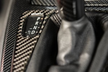 Otomatik kaydırma kolu detayı