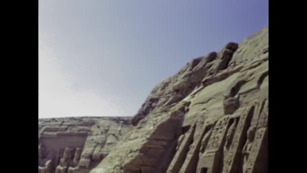Egypt 1988 Abu Simbel Archeological Site Scene 80S — Stock Video