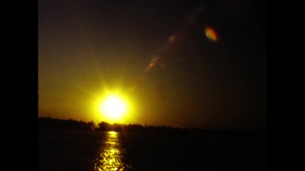 埃及国王谷可能是1988年 80年代的橙色日落 — 图库视频影像