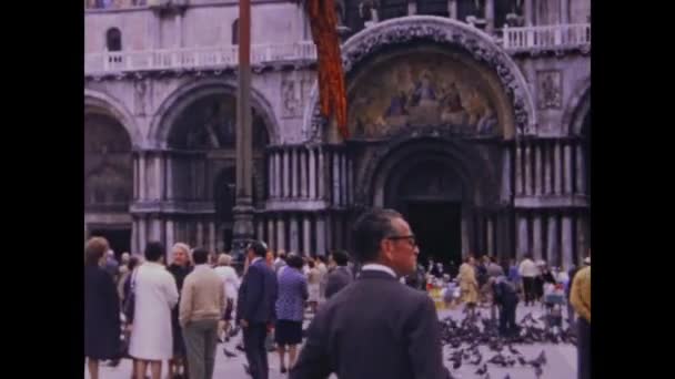 Veneza Itália Maio 1971 Veneza Saint Mark Square Scene 70S — Vídeo de Stock