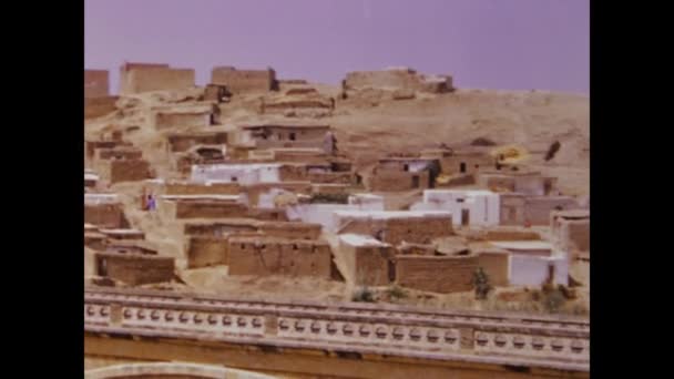モロッコのムクネス1970年5月 70年代のムクネス市の風景 — ストック動画