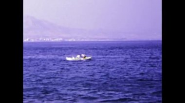 Loutraki, Yunanistan Eylül 1973: Loutraki plaj manzarası 70 'lerde