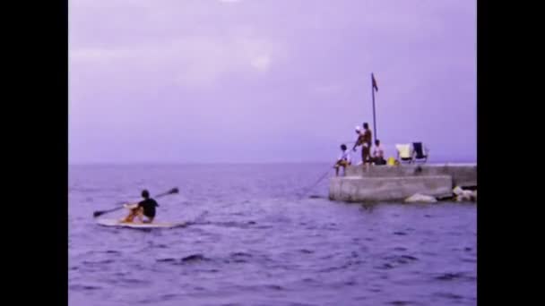 Athena Yunani September 1973 Adegan Liburan Pantai Abu Abu Pada — Stok Video