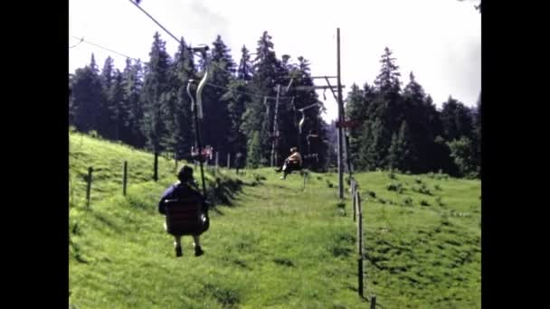 Genewa Szwajcaria Może 1970 Wyciąg Krzesełkowy Scenerii Gór Latach — Wideo stockowe