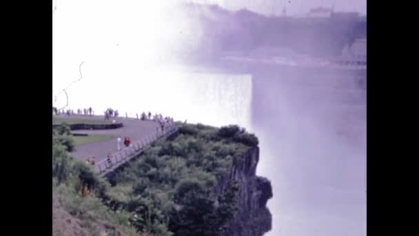 米国バッファロー1967年3月 ナイアガラ 60年代に景色が落ちる — ストック動画
