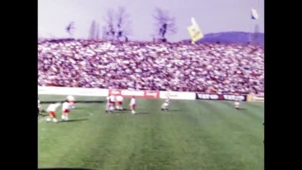 1969年3月 瑞士卢加诺 60年代的足球锦标赛 — 图库视频影像