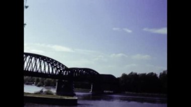 Amsterdam, Hollanda Mayıs 1988: Gemiler 80 'lerde Ren sahnesinde yelken açtı