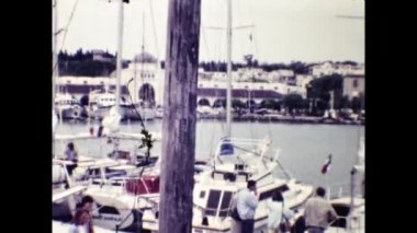 Rodos, Yunanistan Haziran 1981: Rodos liman manzarası 80 'lerde
