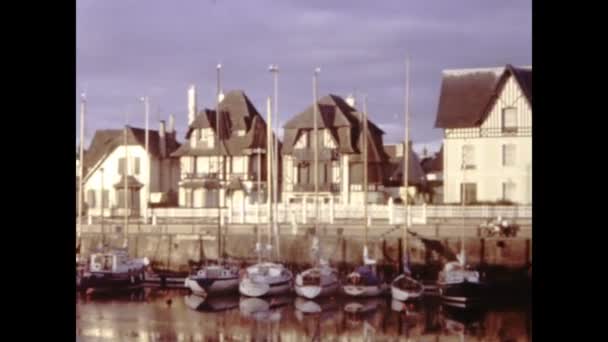 Deauville Fransa Ağustos 1979 Lerde Deauville Şehir Manzarası — Stok video